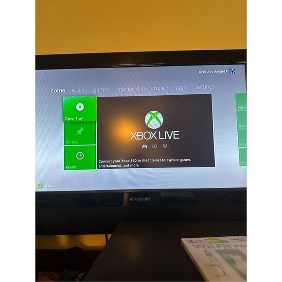 XBox 360 4GB Kinect Console in Original Box TESTED!! NEEDS CLEANED - Picture 3 of 16